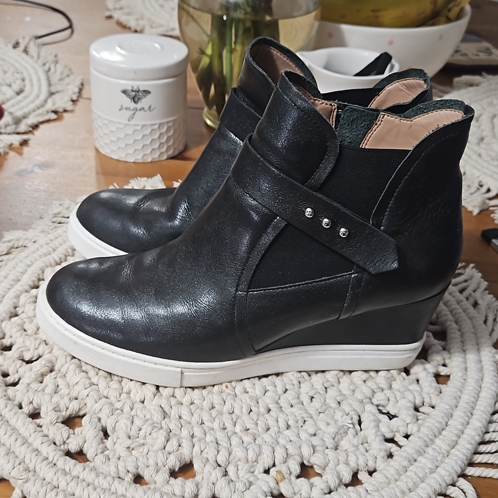 Paolo leather wedge sneaker